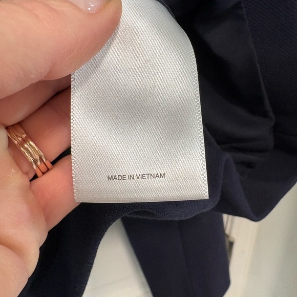 Express Navy Cropped Blazer Jacket Women’s 14 Hook & Eye Stretch Soft Pockets - Picture 11 of 15